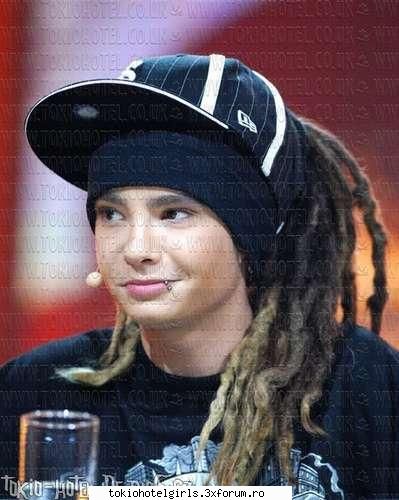 Style Tom Kaulitz - TOM KAULITZ: COAFURA: Parul lung rasta,pe care nu - Tom Kaulitz