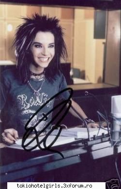 2.... :zzz: poze cu autografe }{